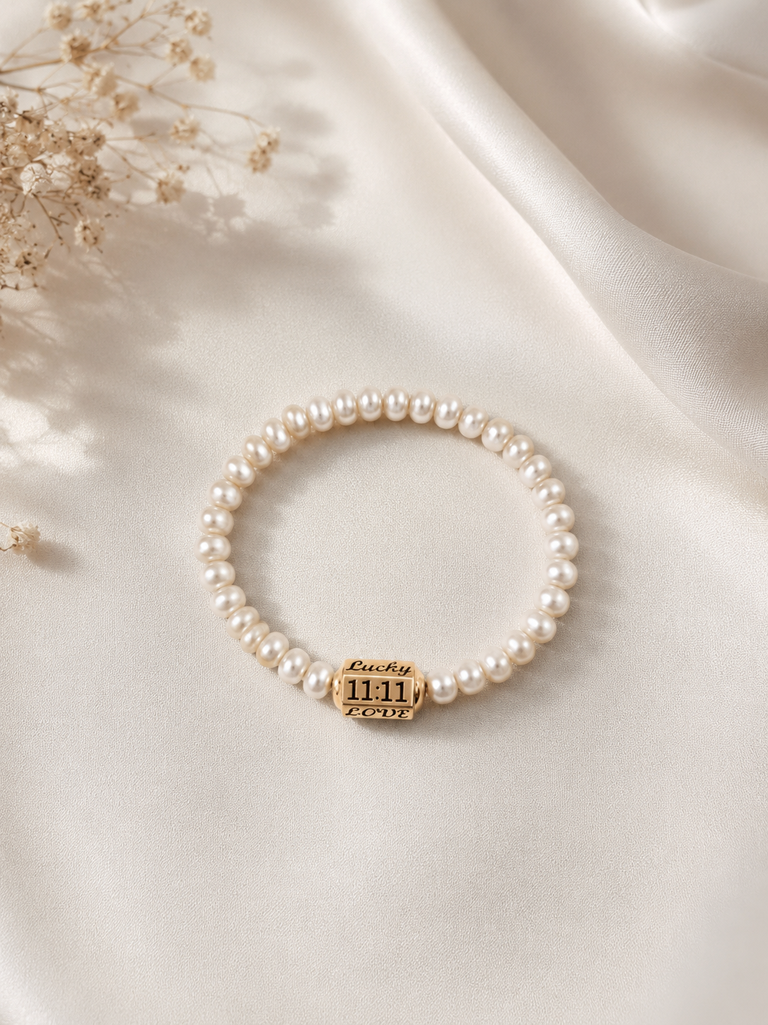 Lumi 11:11 Pearl Bracelet
